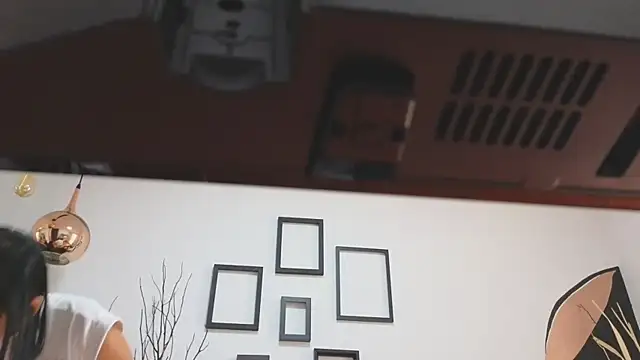 Snapshot of almaa_18 chatting on March 15, 2025, 2:45 pm almaa 18 online show from March 15, 2025, 2:45 pm