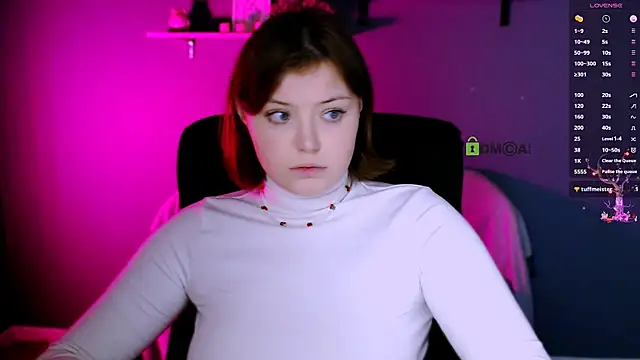 nikole kitt online show from November 19, 2025, 8:31 pm