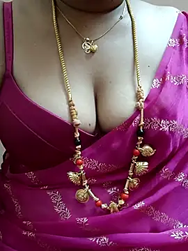Snapshot of gaurika18 chatting on March 6, 2025, 4:28 pm gaurika18 online show from March 6, 2025, 4:28 pm