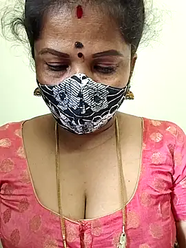 gaurika18 online show from May 13, 2026, 5:58 am
