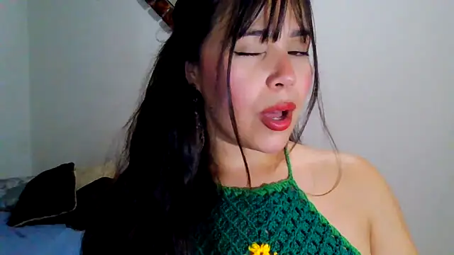 DeusaDemeeter online show from May 6, 2026, 1:53 am