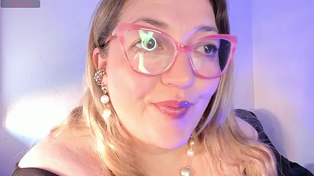 Naty Mature  online show from March 27, 2026, 5:25 pm