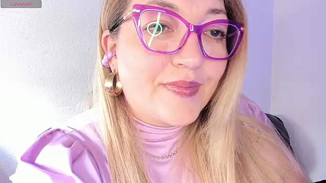 Snapshot of Naty_Mature_ chatting on May 5, 2026, 5:27 pm Naty Mature online show from May 5, 2026, 5:27 pm