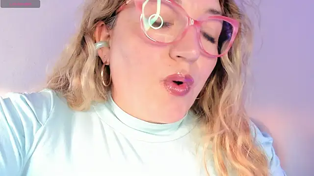 Snapshot of Naty_Mature_ chatting on April 16, 2026, 6:19 pm Naty Mature online show from April 16, 2026, 6:19 pm