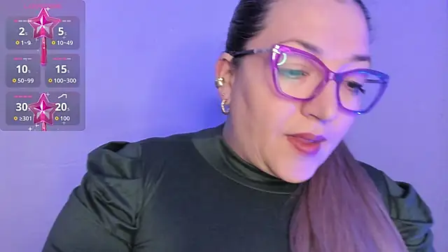 Naty Mature  online show from February 2, 2026, 7:35 pm