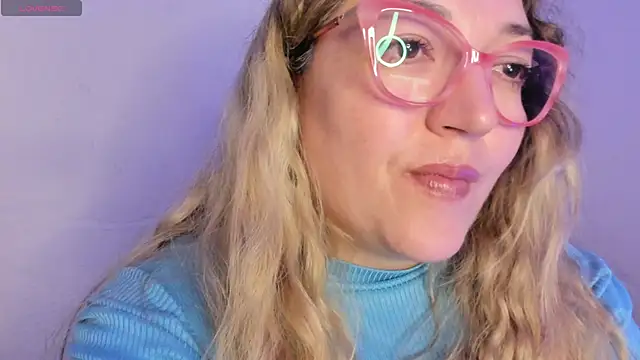 Snapshot of Naty_Mature_ chatting on April 18, 2026, 7:58 pm Naty Mature online show from April 18, 2026, 7:58 pm