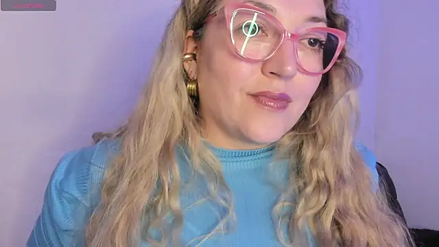 Snapshot of Naty_Mature_ chatting on April 18, 2026, 7:18 pm Naty Mature online show from April 18, 2026, 7:18 pm
