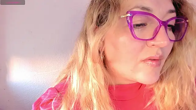 Snapshot of Naty_Mature_ chatting on May 8, 2026, 6:23 pm Naty Mature online show from May 8, 2026, 6:23 pm