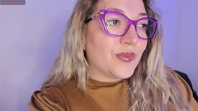 Snapshot of Naty_Mature_ chatting on May 19, 2026, 7:21 pm Naty Mature online show from May 19, 2026, 7:21 pm