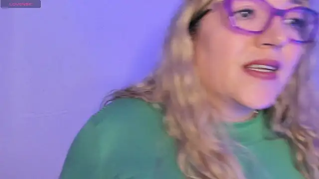 Naty Mature  online show from January 16, 2026, 8:13 pm