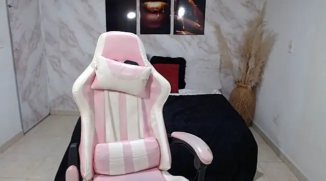 JESSYCHERNOBIL online show from March 21, 2025, 2:18 pm