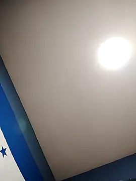 Snapshot of minitranca chatting on February 3, 2026, 12:10 am minitranca online show from February 3, 2026, 12:10 am