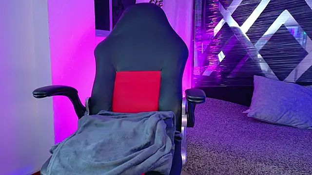 meggan 77 online show from February 28, 2026, 11:15 pm