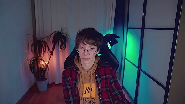 TommieH online show from January 19, 2025, 5:48 am