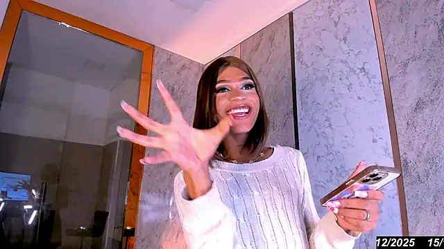 Keila Mendoza online show from December 15, 2025, 8:25 pm