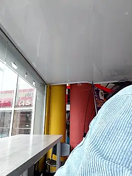 lara moon25 online show from January 13, 2026, 8:13 pm