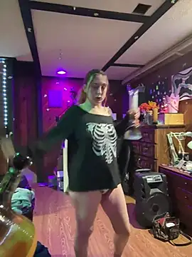 NovaLove2002 online show from February 26, 2025, 6:40 am