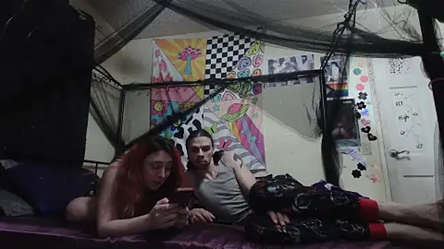 NovaLove2002 online show from February 24, 2025, 4:05 am