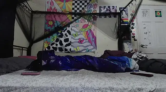 NovaLove2002 online show from March 13, 2025, 6:23 pm