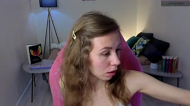 Snapshot of Lill_Mary chatting on February 11, 2025, 12:59 am Lill Mary online show from February 11, 2025, 12:59 am