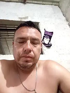 Snapshot of strip_1212 chatting on April 3, 2026, 12:06 am strip 1212 online show from April 3, 2026, 12:06 am