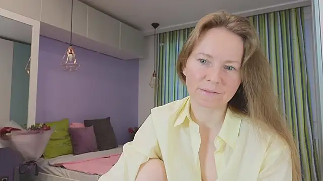 Snapshot of JanePearl chatting on January 13, 2025, 11:08 am JanePearl online show from January 13, 2025, 11:08 am