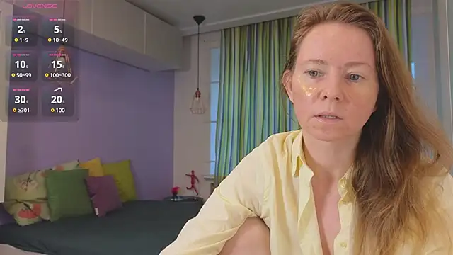 Snapshot of JanePearl chatting on December 13, 2024, 8:30 am JanePearl online show from December 13, 2024, 8:30 am