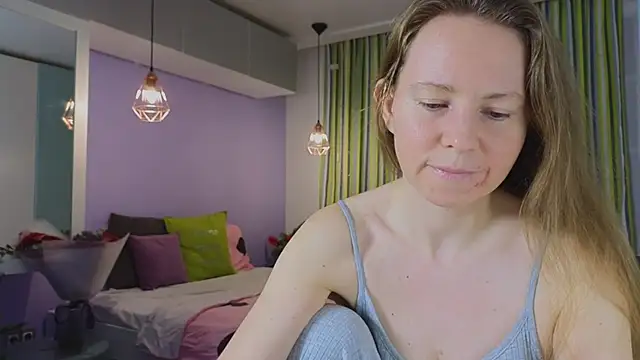 Snapshot of JanePearl chatting on January 18, 2025, 11:55 pm JanePearl online show from January 18, 2025, 11:55 pm