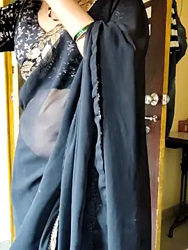 anuradha1432 online show from December 23, 2025, 9:52 am