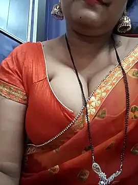 Nyra-23 online show from October 13, 2025, 7:43 am