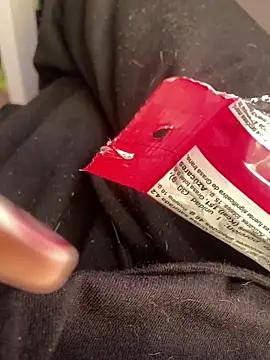 Snapshot of baby_lizy chatting on April 12, 2026, 4:43 pm baby lizy online show from April 12, 2026, 4:43 pm