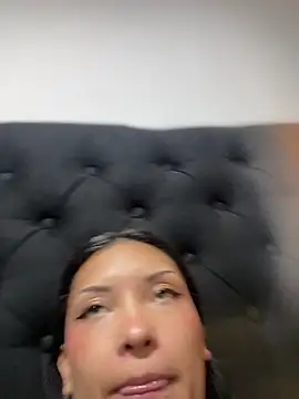 Snapshot of baby_lizy chatting on March 31, 2026, 6:21 pm baby lizy online show from March 31, 2026, 6:21 pm