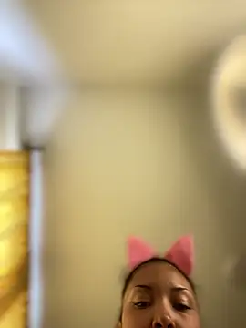 Snapshot of baby_lizy chatting on April 5, 2026, 8:26 pm baby lizy online show from April 5, 2026, 8:26 pm