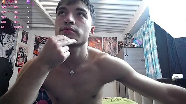 Snapshot of dylan_fun18 chatting on April 7, 2026, 11:06 pm dylan fun18 online show from April 7, 2026, 11:06 pm