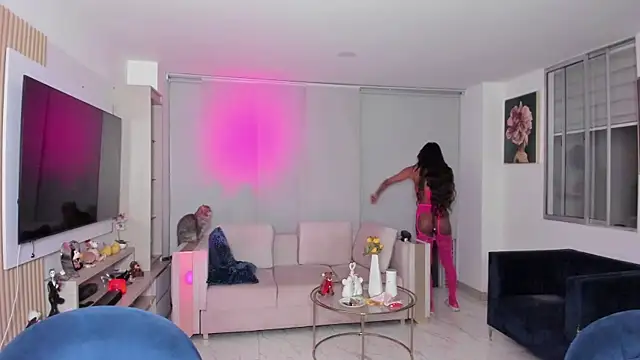 Snapshot of Antotss chatting on January 11, 2026, 12:06 am Antotss online show from January 11, 2026, 12:06 am