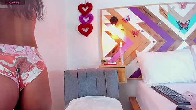 Katia Wilson online show from March 25, 2026, 7:46 pm