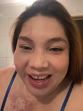 WhiteWomen online show from October 2, 2025, 11:08 pm