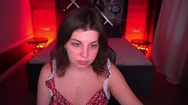 MirandaWong online show from October 24, 2025, 5:17 am