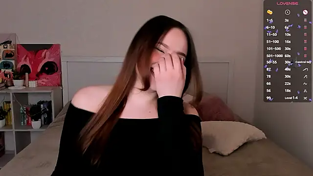 Snapshot of LittleKiitten chatting on February 22, 2026, 1:35 pm LittleKiitten online show from February 22, 2026, 1:35 pm