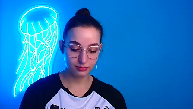 Snapshot of Jessie_Kisss chatting on January 22, 2025, 12:27 pm Jessie Kisss online show from January 22, 2025, 12:27 pm