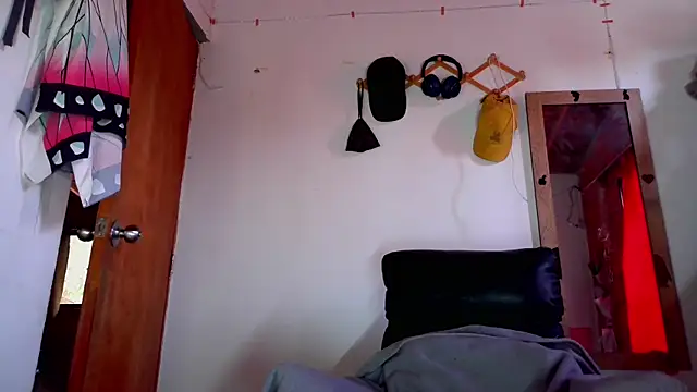 calioppe01 online show from July 8, 2026, 1:01 pm