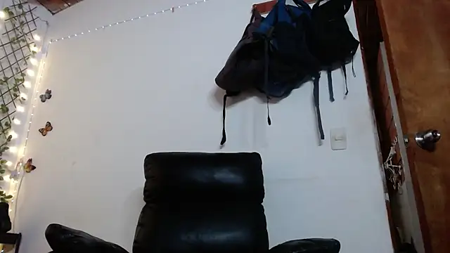 Snapshot of calioppe01 chatting on September 14, 2025, 12:55 am calioppe01 online show from September 14, 2025, 12:55 am