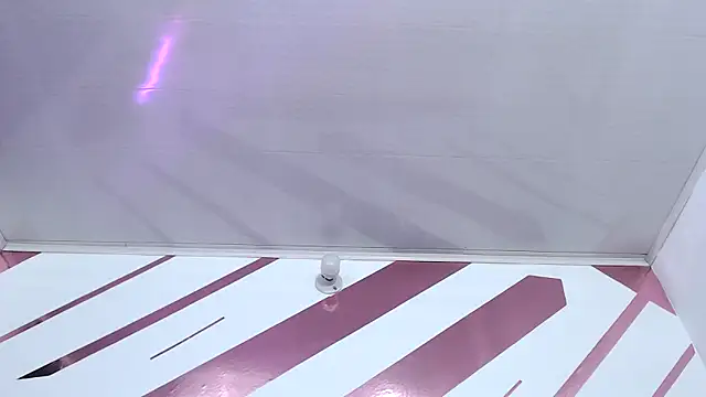 Kitten Hot  online show from October 18, 2025, 7:21 am