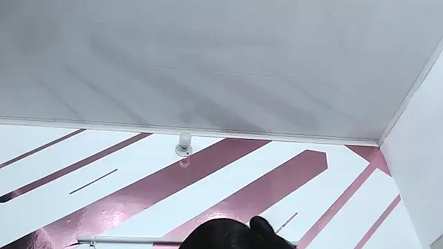 Kitten Hot  online show from November 15, 2025, 2:37 am