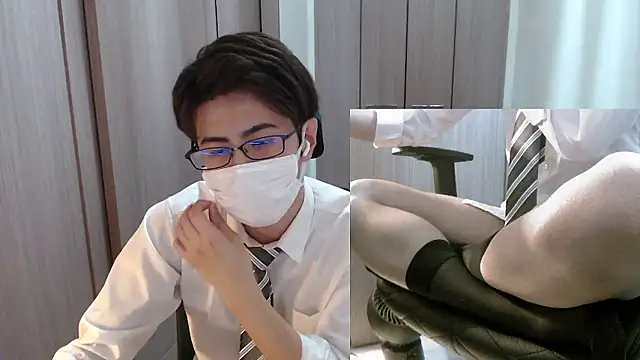 Snapshot of ryota_kkk chatting on September 25, 2025, 2:12 pm ryota kkk online show from September 25, 2025, 2:12 pm