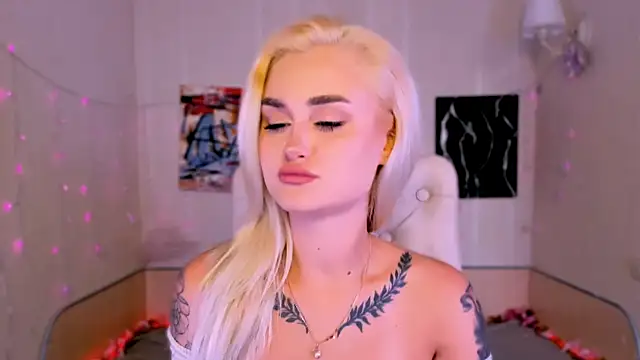  Ravenaa online show from October 16, 2025, 1:08 pm