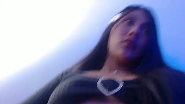 Catalehia Milk online show from March 19, 2025, 8:22 pm