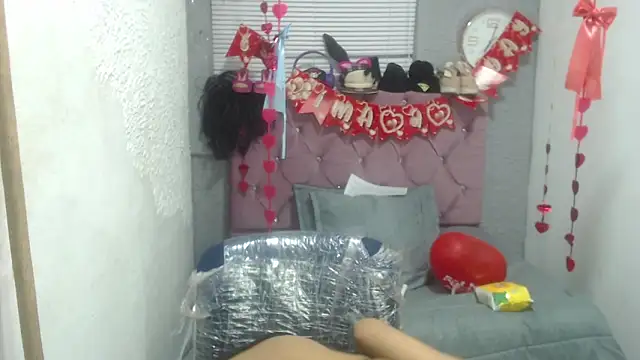 Snapshot of vainillaplaypussy chatting on March 17, 2025, 3:40 pm vainillaplaypussy online show from March 17, 2025, 3:40 pm