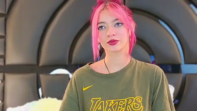 ElizabetthKitty online show from February 10, 2025, 8:00 pm