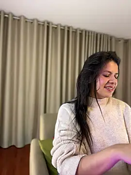 Snapshot of Alice_Biel chatting on June 14, 2026, 2:24 am Alice Biel online show from June 14, 2026, 2:24 am